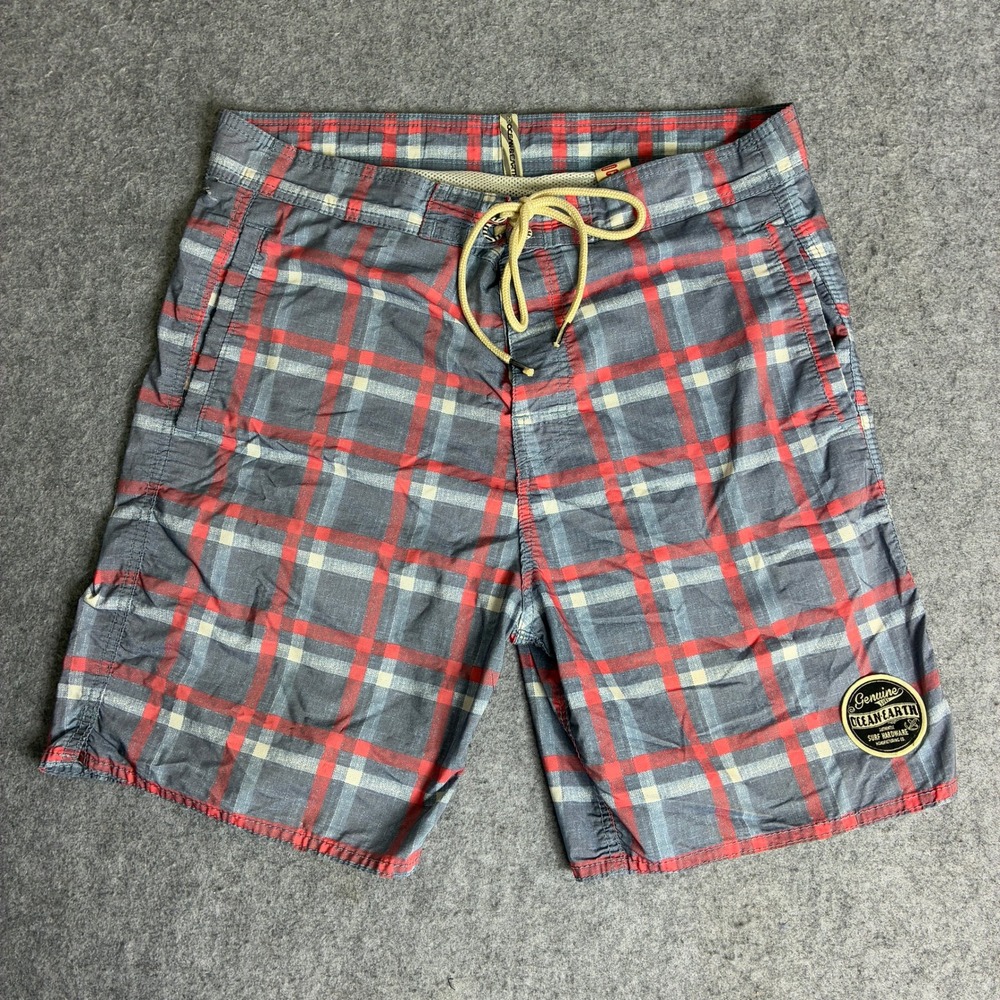 Ocean and Earth Mens Medium Plaid Board Shorts Blue Red Surf Swim Trunks Size 33